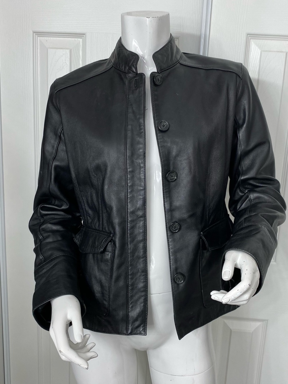 💯 Leather Button-Front Jacket - Picture 5 of 15